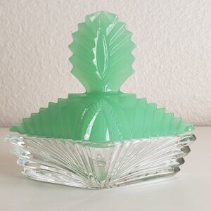 New Martinsville Jadeite Jadite Puff Box Powder Box Uranium Top Jade-ite Glass